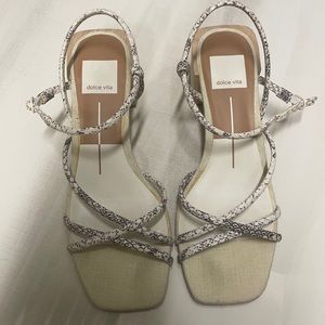 Dolce vita sandals